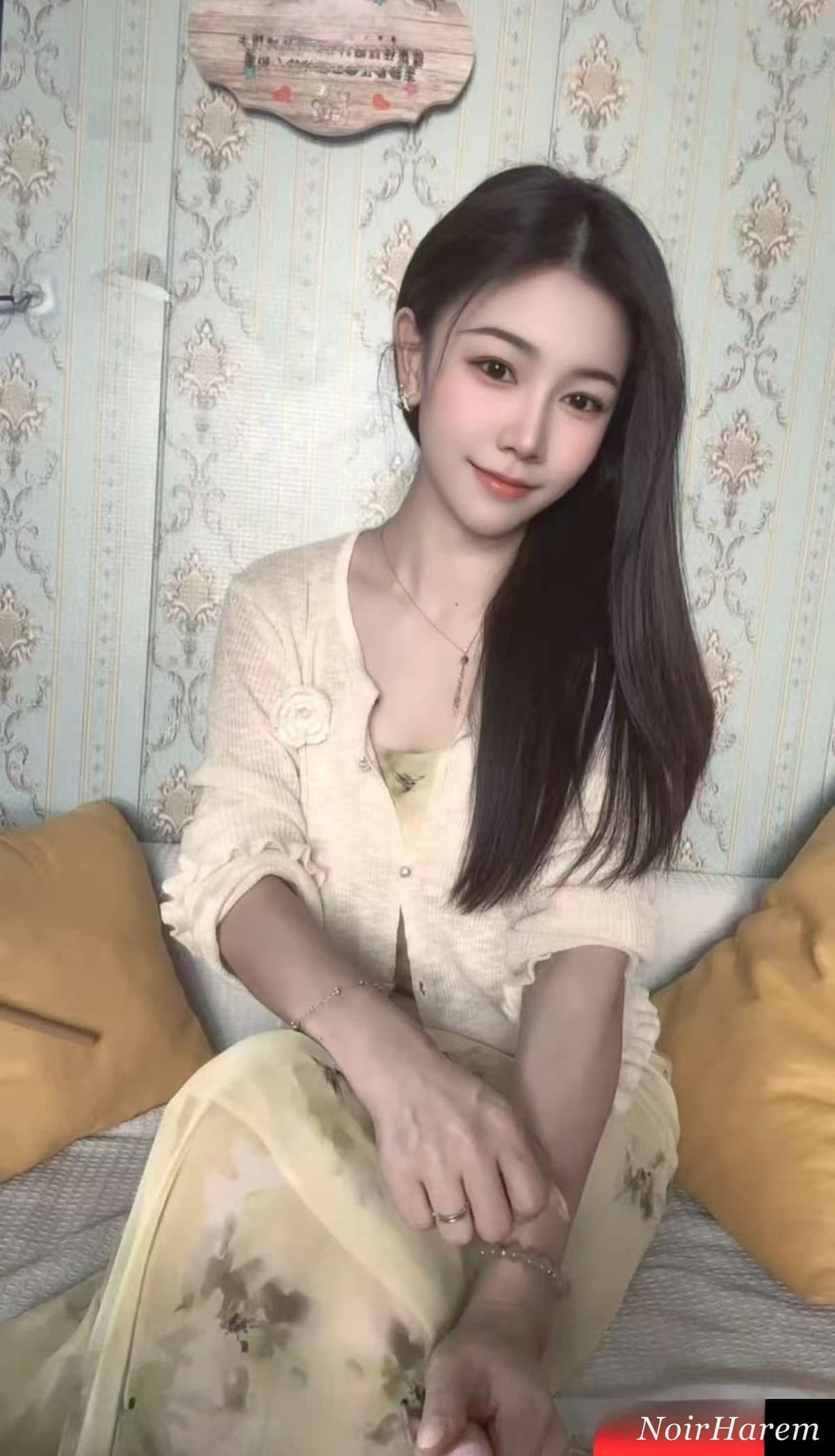 QingQing-晴晴 — 4