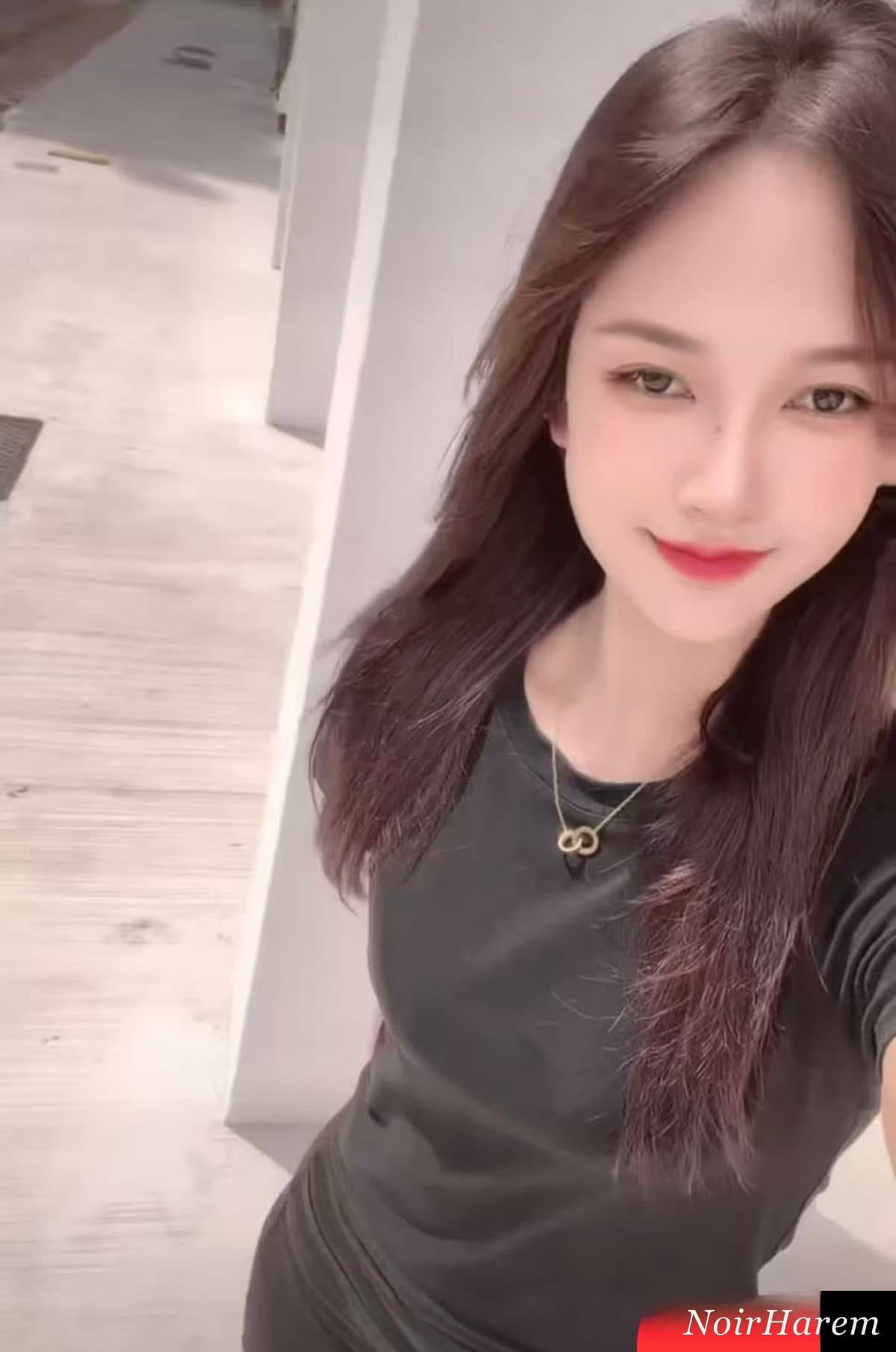 Vivian — 3